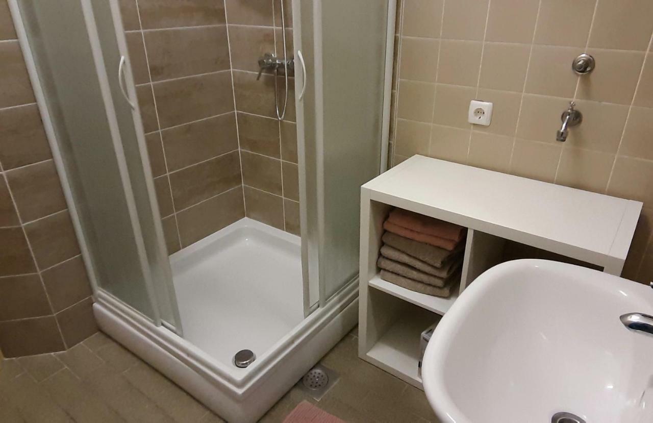 Apartman Pozeg Apartment Zagreb Bagian luar foto